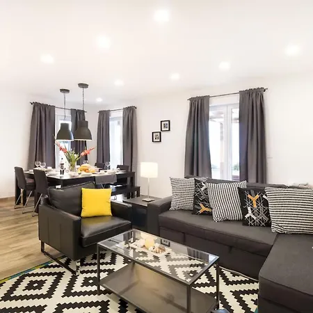 Feriepark Modern Penthouse With Jacuzzi & Terrace *
