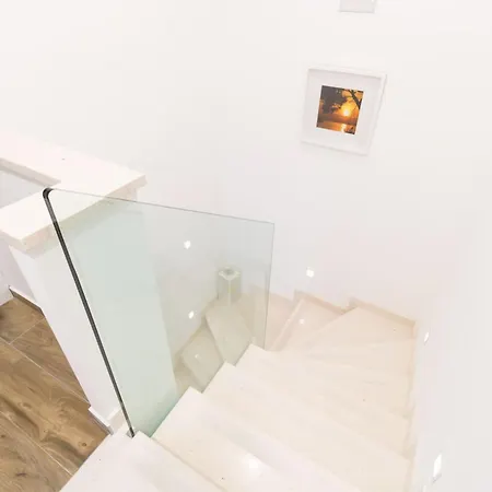 Modern Penthouse With Jacuzzi & Terrace * Split
