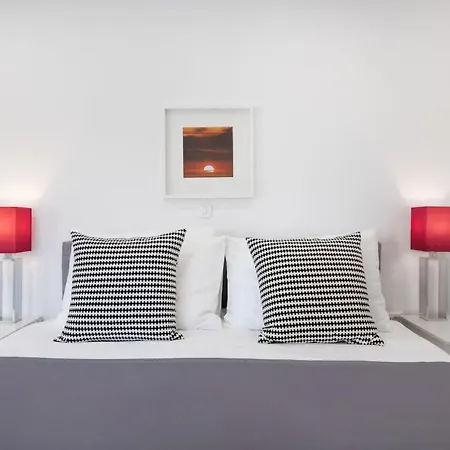 Modern Penthouse With Jacuzzi & Terrace Feriepark *