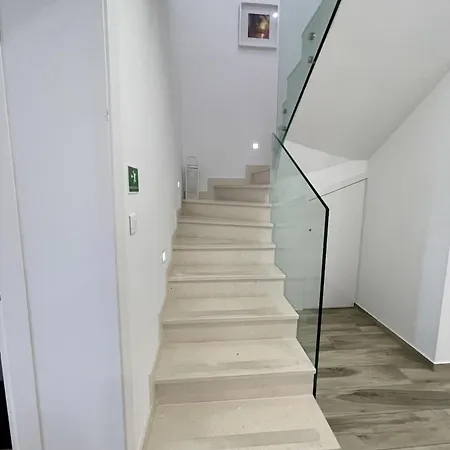 Feriepark Modern Penthouse With Jacuzzi & Terrace Split
